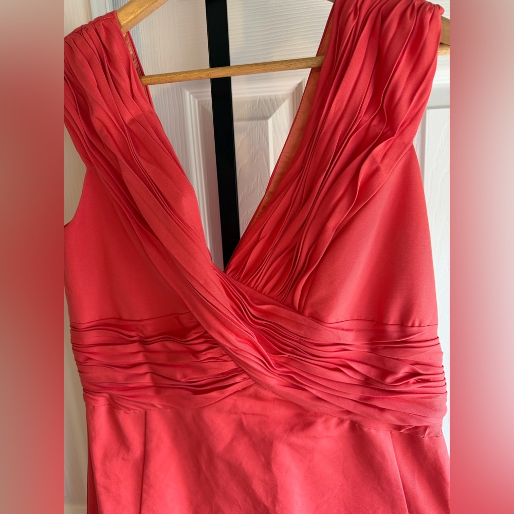 NWT Anthropologie Coral Midi Dress Ruched Crossing
Women’s Size: 10 - Picture 6 of 10